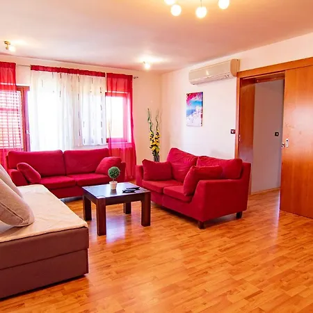 Bulici 1984 Apartman